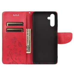Peněženkové pouzdro Embossing Pattern Motýl a květ červené – Samsung Galaxy A13 5G | Levné Kryty | Levné Kryty | Levné Kryty