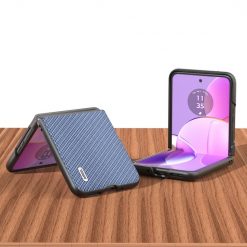 Alternative view of Kryt Abeel Carbon Fiber modrý – Motorola Razr 40