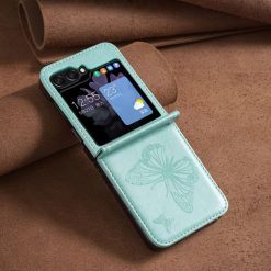 Pouzdro Embossing Pattern Motyl zelené – Samsung Galaxy Z Flip 6 / Z Flip 7 FE | Levné Kryty | Levné Kryty | Levné Kryty