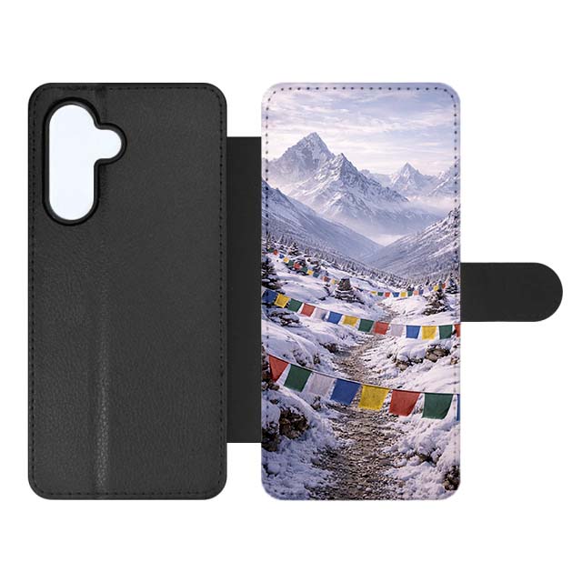 Knížkové pouzdro Creative Case 18 Himaláje – Samsung Galaxy A17 5G | Levné Kryty | Levné Kryty Black leather flip phone case with front cover showing a snowy mountain landscape and colorful prayer flags. | Levné Kryty